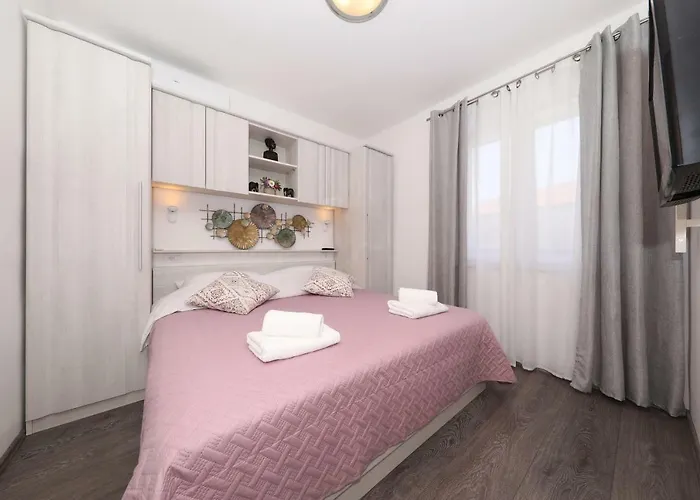 House Tamaris 펜션 *