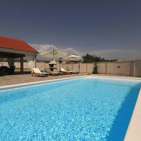 House Tamaris Ferienhaus *